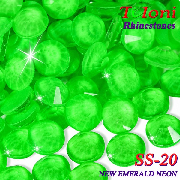 Strass Tuloni SS20 col. New Emerald Neon 1440 pcs. No HotFix
